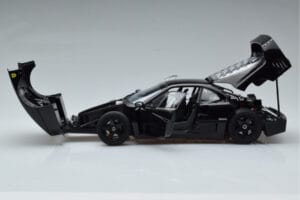 Ferrari F40 Lightweight Črn Kyosho 1:18 08412BK Kovina – slika 4 od 12