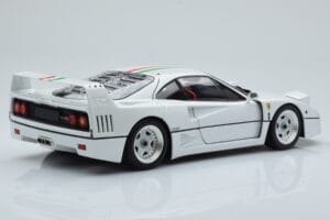 Ferrari F40 Bisernatobela Italy Kyosho 1:18 08416PWT-G Kovina – slika 3 od 8