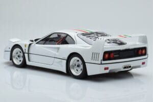 Ferrari F40 Bisernatobela Italy Kyosho 1:18 08416PWT-G Kovina – slika 7 od 8