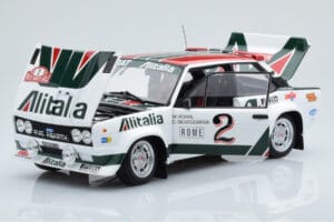 Fiat 131 Abarth Alitalia #2 W. Röhrl / C. Geistdörfer Rally Monte Carlo 1978 Kyosho 1:18 08376G Kovina – slika 2 od 10