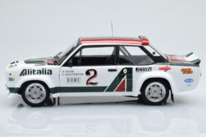 Fiat 131 Abarth Alitalia #2 W. Röhrl / C. Geistdörfer Rally Monte Carlo 1978 Kyosho 1:18 08376G Kovina – slika 4 od 10