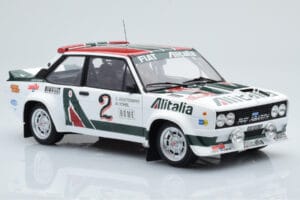Fiat 131 Abarth Alitalia #2 W. Röhrl / C. Geistdörfer Rally Monte Carlo 1978 Kyosho 1:18 08376G Kovina – slika 6 od 10