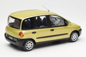 Fiat Multipla Rumen Otto 1:18 OT1047 Smola – slika 2 od 6
