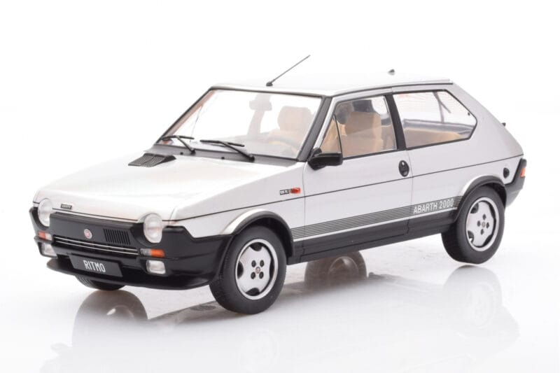 Fiat Ritmo TC 125 Abarth Srebrna MCG 1:18