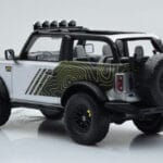 Ford Bronco RTR Iconic Srebrn GT Spirit 1:18 - image 5 of 6