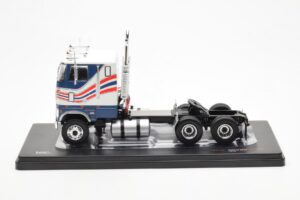 Ford CL 9000 Bela Modra IXO 1:43