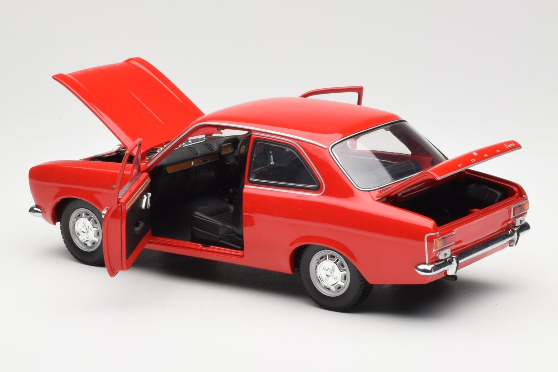 Ford Escort Mk1 RHD Rdeč Minichamps 1:18 150081070 Kovina – slika 5 od 8