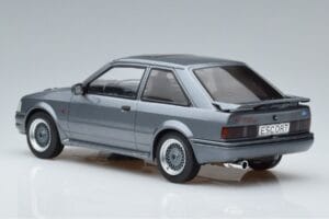 Ford Escort Mk4 RS Turbo S Siv MCG 1:18 MCG18272 Kovina – slika 5 od 6