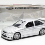 Ford Escort RS Cosworth Cestna Različica Srebrna UT Models 1:18 - image 2 of 6