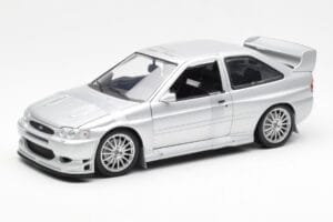 Ford Escort RS Cosworth Cestna Različica Srebrna UT Models 1:18