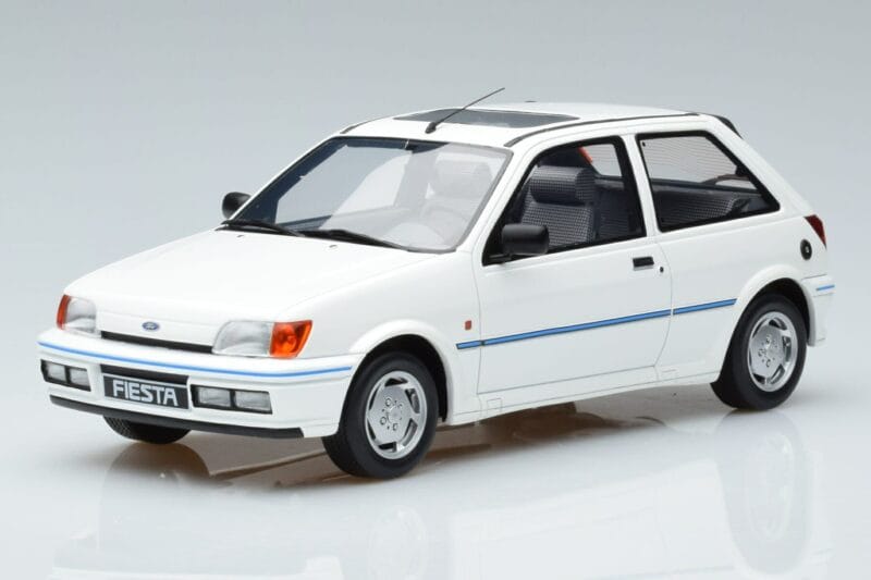Ford Fiesta Mk3 XR2i Otto 1:18 OT967 Smola