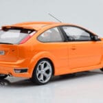 Ford Focus Mk2 ST 2.5 Electric Oranžen Otto 1:18 - image 2 of 6