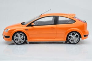Ford Focus Mk2 ST 2.5 Electric Oranžen Otto 1:18 OT961 Smola – slika 3 od 6