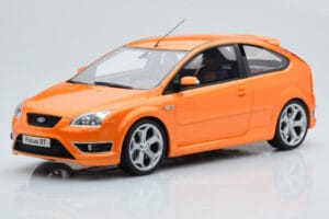 Ford Focus Mk2 ST 2.5 Electric Oranžen Otto 1:18
