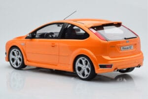Ford Focus Mk2 ST 2.5 Electric Oranžen Otto 1:18 OT961 Smola – slika 5 od 6