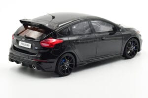 Ford Focus RS Mk3 Črn Otto 1:18 OT950 Smola – slika 2 od 8