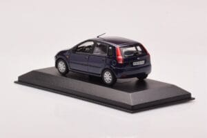 Ford Fusion Moder Minichamps 1:43 403082205 Kovina – slika 3 od 4