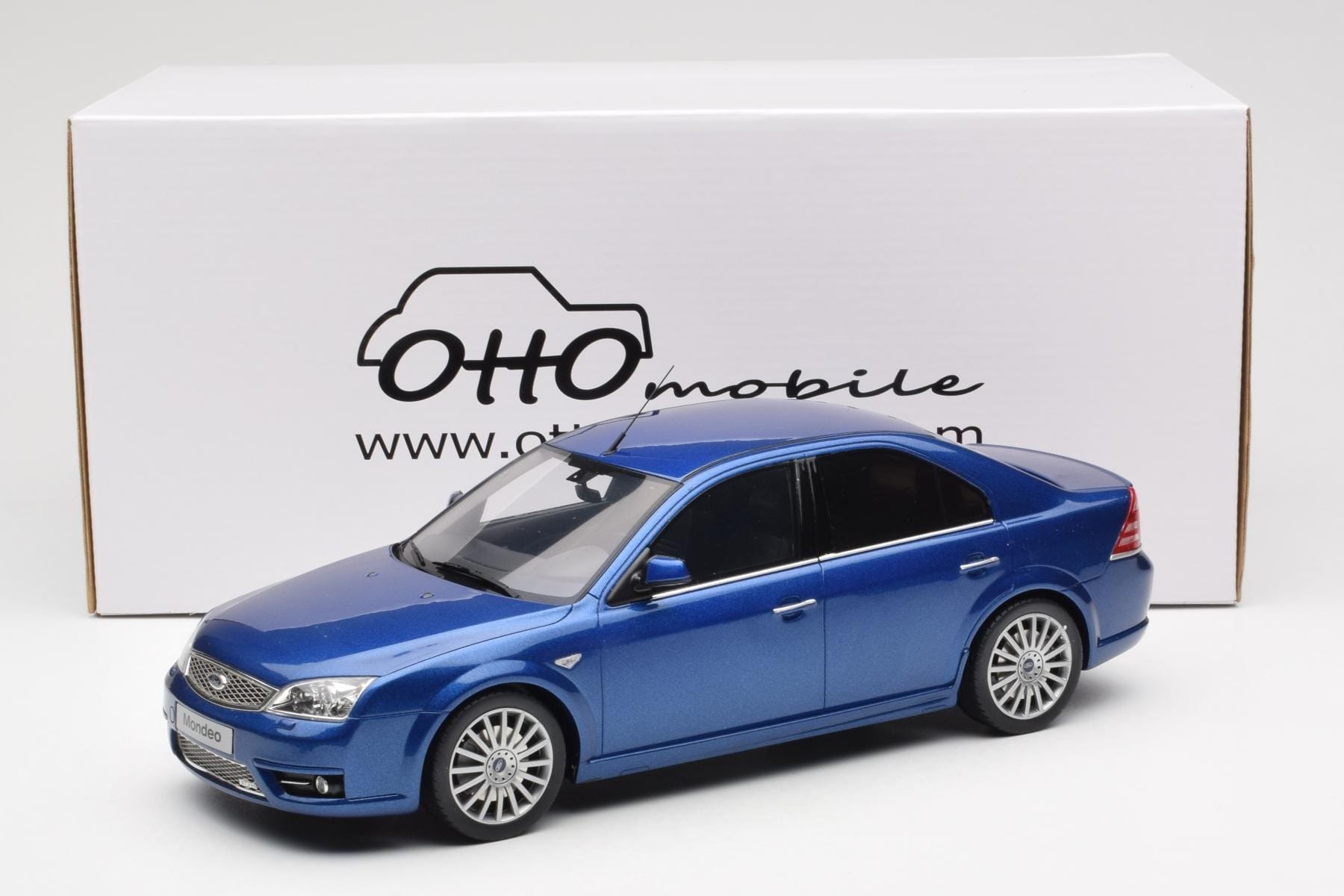 Ford Mondeo ST220 Performance Moder Otto 1:18 OT448 Smola – slika 6 od 6
