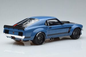 Ford Mustang Boss Cobra Ruffian Cars Modra GT Spirit 1:18 GT426 Smola – slika 2 od 6