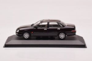 Ford Scorpio Črna Minichamps 1:43