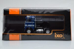 Freightliner COE Moder Bel IXO 1:43 TR111 Kovina – slika 4 od 4