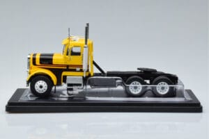 Freightliner FLC120 64T Rumena IXO 1:43 TR116 Kovina – slika 3 od 6