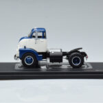 GMC 950 COE Moder Bel IXO 1:43 - image 3 of 6