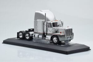 GMC General SBFA Srebrn IXO 1:43 TR166 Kovina – slika 4 od 6