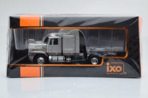 GMC General SBFA Srebrn IXO 1:43 TR166 Kovina – slika 6 od 6