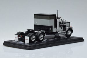 GMC General Srebrna Črna IXO 1:43 TR117 Kovina – slika 2 od 6