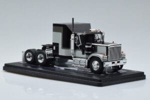 GMC General Srebrna Črna IXO 1:43 TR117 Kovina – slika 4 od 6