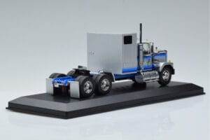 GMC General Srebrna IXO 1:43 TR079 Kovina – slika 2 od 6