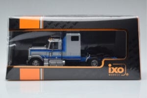 GMC General Srebrna IXO 1:43 TR079 Kovina – slika 6 od 6