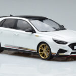 Hyundai i30 N PD Atlas Bel MCG 1:18 - image 4 of 6