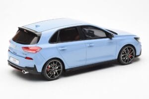 Hyundai i30 N Svetlo Modra Otto 1:18 OT425 Smola – slika 2 od 6