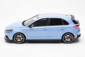 Hyundai i30 N Svetlo Modra Otto 1:18 OT425 Smola – slika 3 od 6