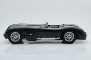 Jaguar C-Type Zelena AUTOart 1:18 73500 Kovina – slika 5 od 8