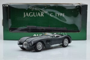 Jaguar C-Type Zelena AUTOart 1:18 73500 Kovina – slika 8 od 8