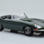 Jaguar E-Type Series 1 Roadster Zelena KK-Scale 1:18 - image 4 of 6