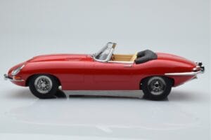 Jaguar E-Type Series 1 Roadster Rdeč KK-Scale 1:18 KKDC180482 Kovina – slika 3 od 6