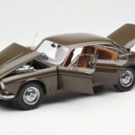 Jaguar XJ6 Series 1 4.2 Sable Rjav Paragon 1:18 - image 2 of 8
