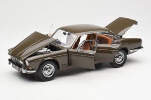 Jaguar XJ6 Series 1 4.2 Sable Rjav Paragon 1:18 2011004 Kovina – slika 2 od 8
