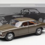 Jaguar XJ6 Series 1 4.2 Sable Rjav Paragon 1:18 - image 8 of 8