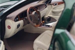 Jaguar XJ6 X350 Racing Zelen Almost Real 1:18 810502 Kovina – slika 8 od 13