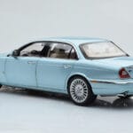 Jaguar XJ6 X350 Seafrost Svetlo Moder Almost Real 1:18 - image 8 of 11