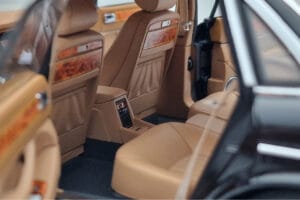 Jaguar XJ6 XJ40 Ebony Črn Almost Real 1:18 810543 Kovina – slika 9 od 11