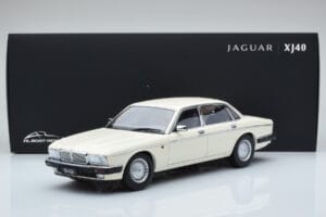 Jaguar XJ6 XJ40 Glacier Bel Almost Real 1:18 810542 Kovina – slika 11 od 11