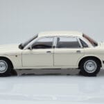 Jaguar XJ6 XJ40 Glacier Bel Almost Real 1:18 - image 4 of 11
