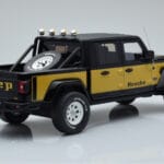 Jeep Gladiator Honcho Črna GT Spirit 1:18 - image 2 of 6