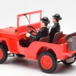 Jeep Willys Tintin 2 Figurici UT Models 1:18 - image 5 of 6